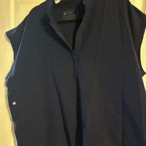 Figs oversized scrub top. 2x